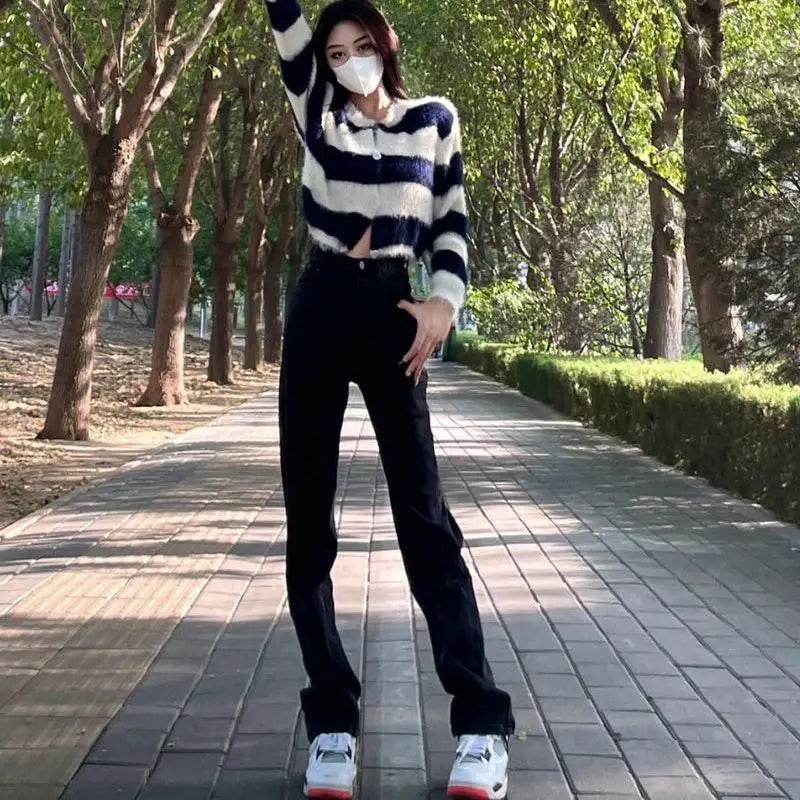 Embroidery High Waisted Jeans Woman High Street Fashion Sexy Vintage Women Jeans Casual Tight Washed Pants Women Black Jeans